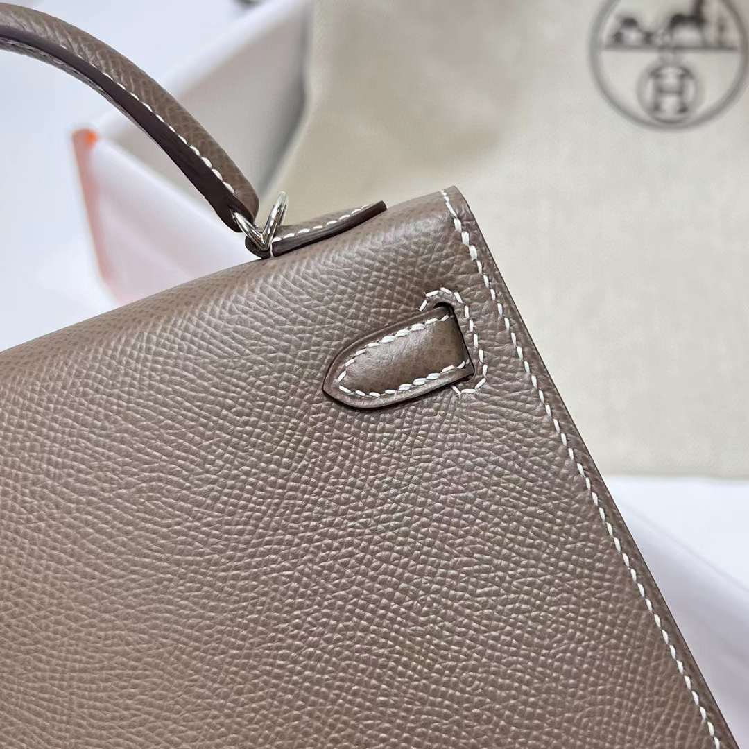 Hermès（爱马仕）Mini Kelly 迷你凯莉 Epsom Ck18 大象灰 银扣 19cm 全手工蜡线缝制 Phw