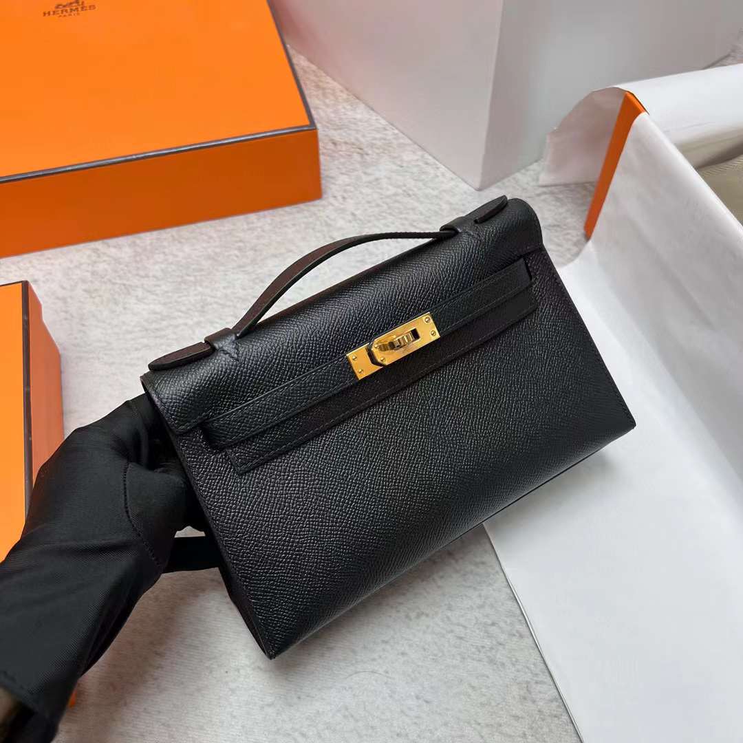 Hermès（爱马仕）Mini Kelly Pochette Epsom Ck89 黑色 金扣 22cm 全手工蜡线缝制 Ghw