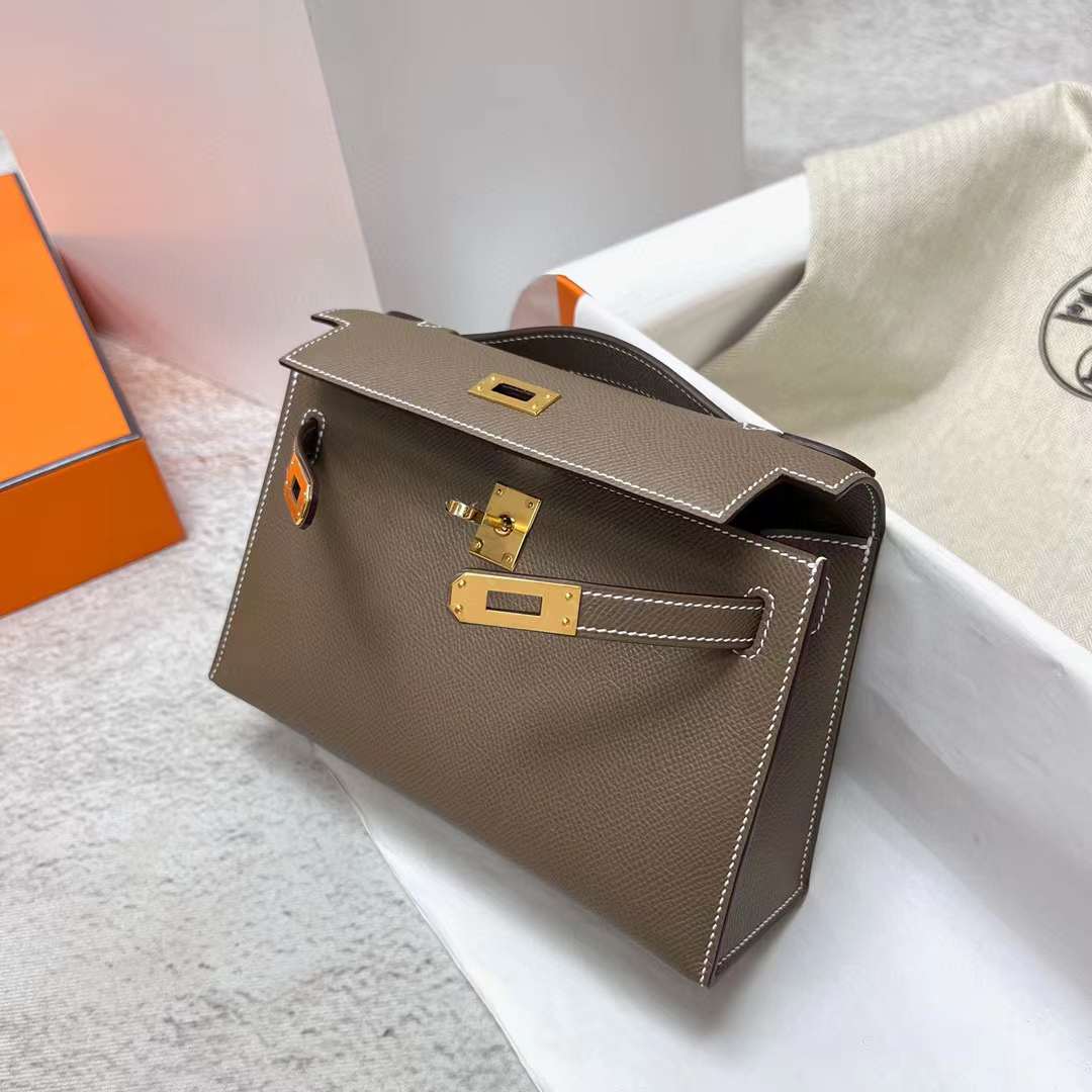 Hermès（爱马仕）Mini Kelly Pochette Epsom Ck18 大象灰 金扣 22cm 全手工蜡线缝制 Ghw