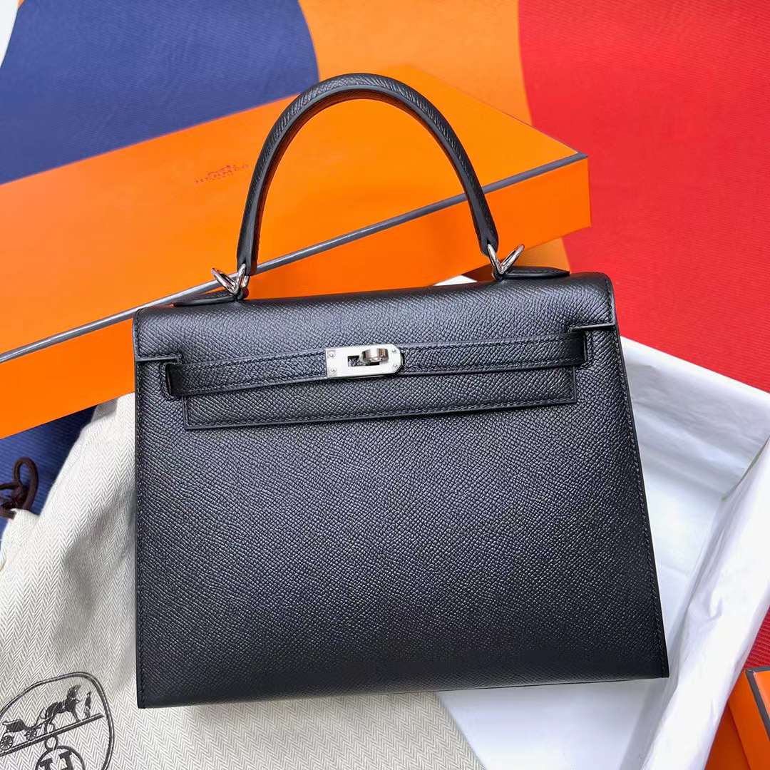 Hermès（爱马仕）Kelly 凯莉包 Epsom Ck89 黑色 银扣 25cm 全手工蜡线缝制 Phw