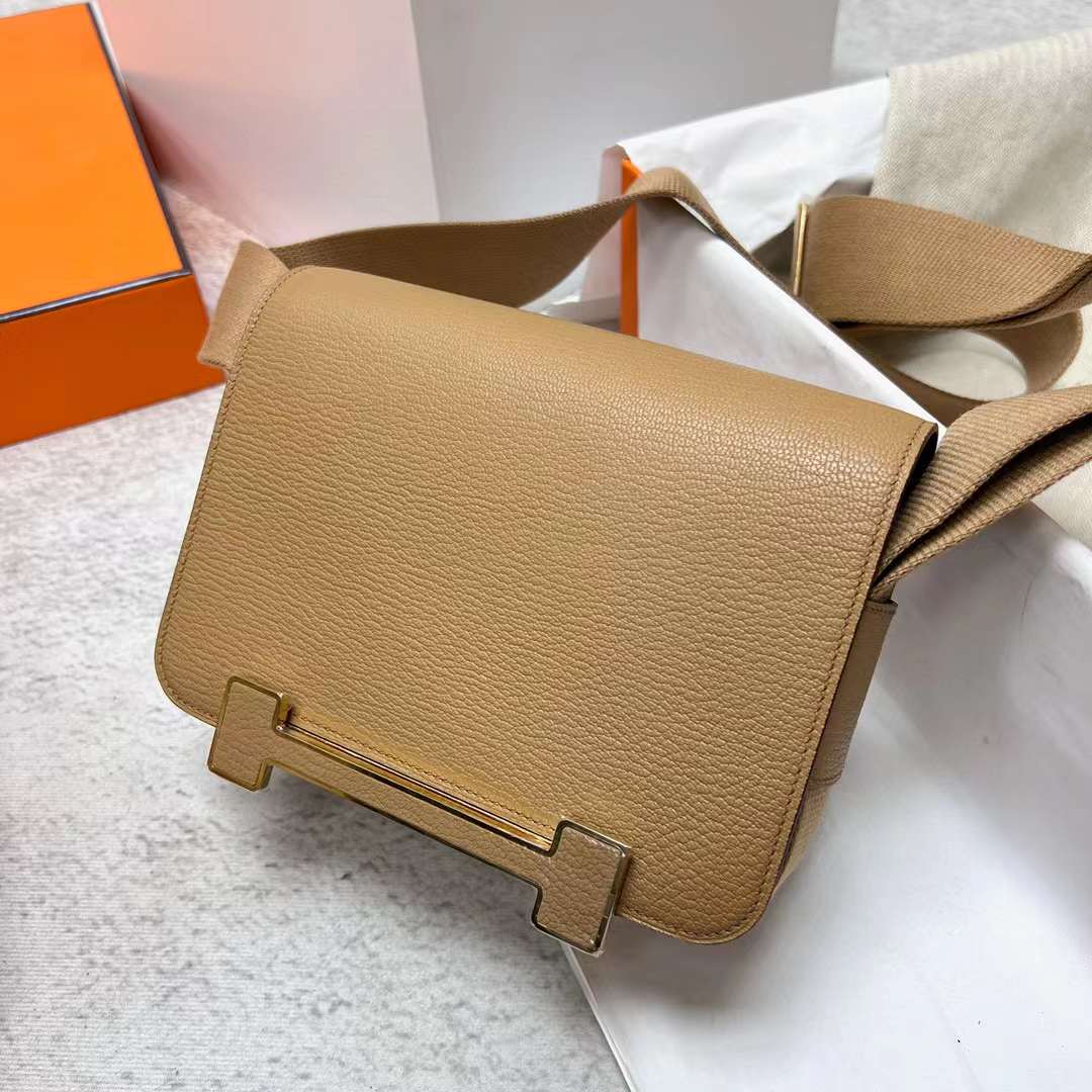 Hermès（爱马仕）Geta 木屐包 Chevre 进口山羊皮 0M 奶茶色 金扣 20cm 全手工蜡线缝制 Ghw