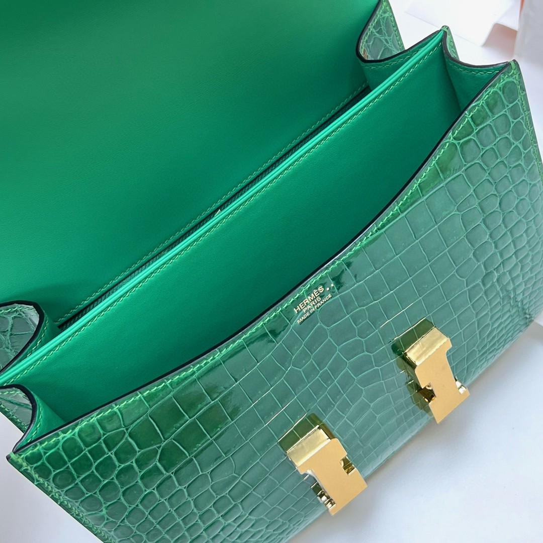 Hermès（爱马仕）Constance 空姐包 Crocodile shiny 亮面鳄鱼皮 仙人掌绿 金扣 GHW 24cm 顶级手缝