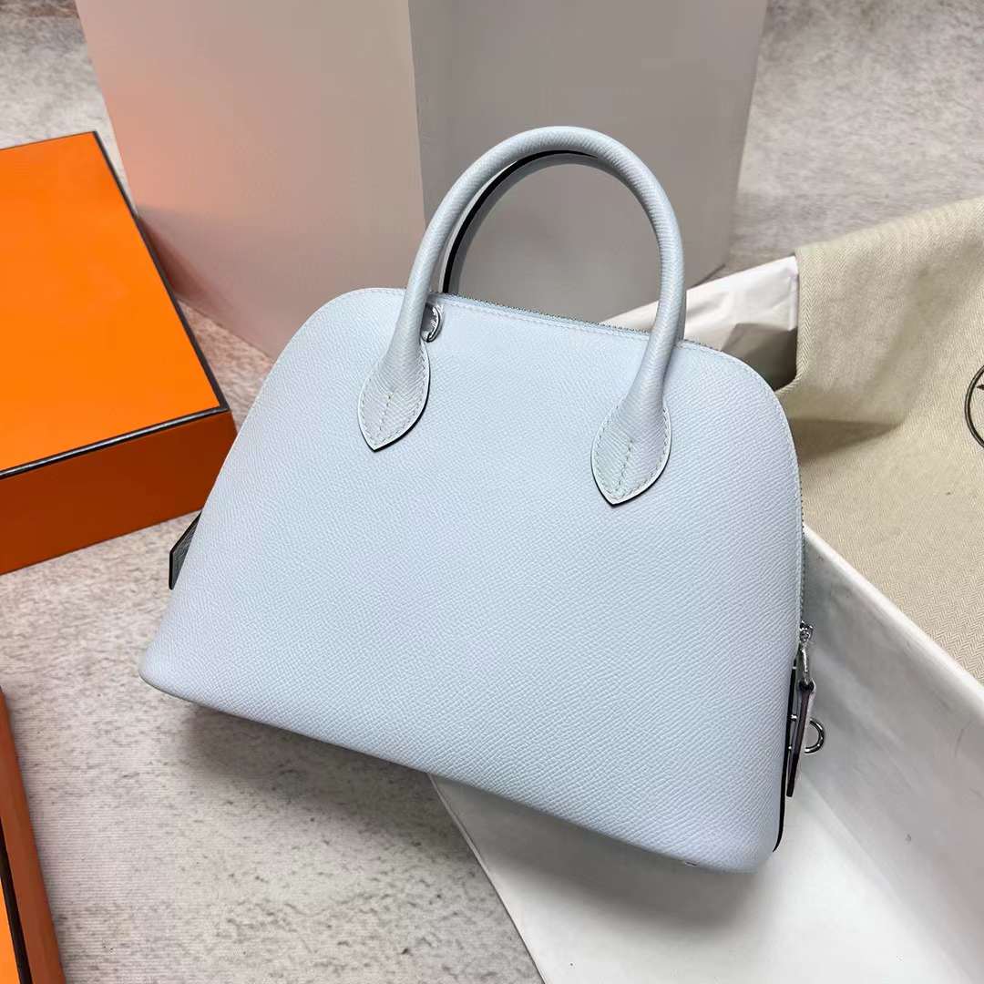 Hermès（爱马仕）Bolide 保龄球包 Epsom T0 雾蓝色 内拼 I2 奶油白 银扣 25cm 全手工蜡线缝制 Phw