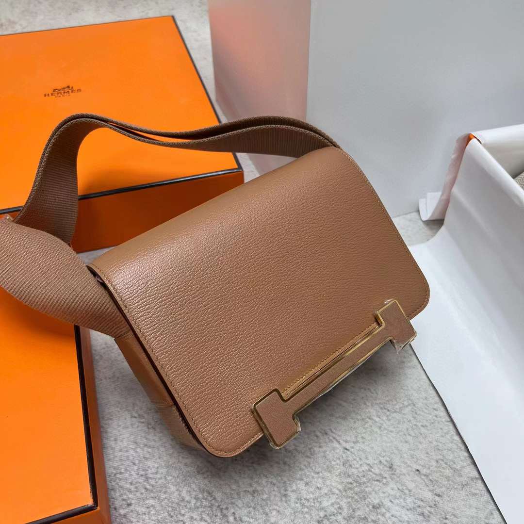 Hermès（爱马仕）Geta 木屐包 Chevre 进口山羊皮 2J 雀木色 金扣 20cm 全手工蜡线缝制 Ghw