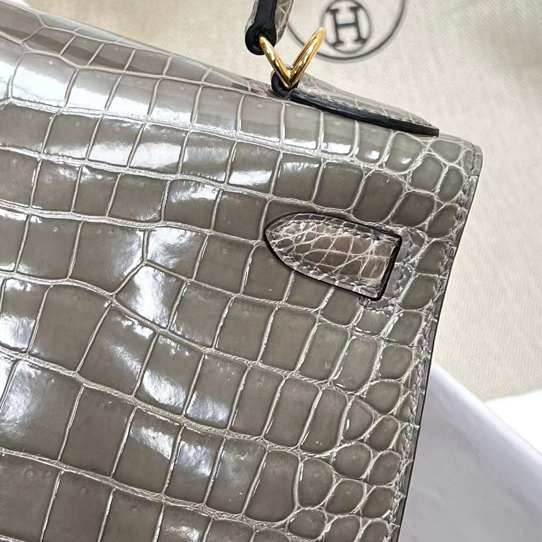 Hermès（爱马仕）Kelly 凯莉包 亮面倒v澳洲湾鳄 Shiny Porosus Crocodile Ck81 斑鸠灰 金扣 28cm 全手工蜡线缝制 Ghw