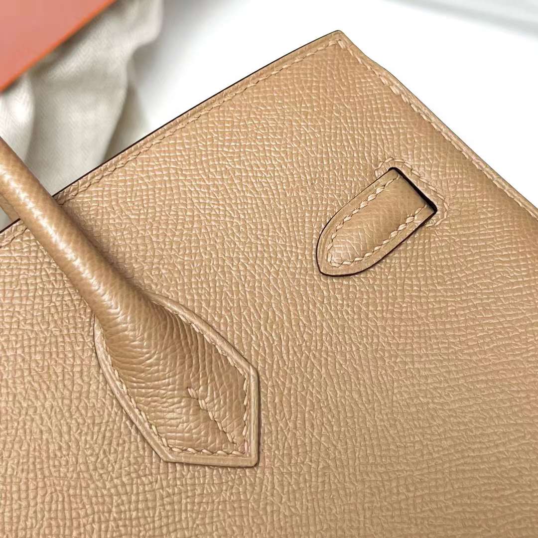 Hermès（爱马仕）Birkin 铂金包 Sellier Epsom 0M 奶茶色 金扣 25cm 全手工蜡线缝制 Ghw