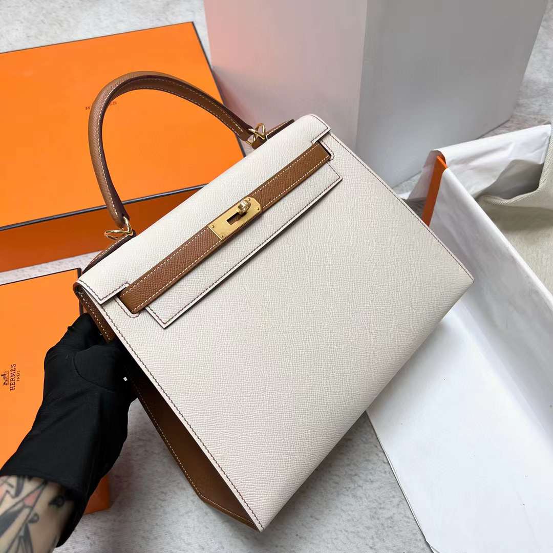Hermès（爱马仕）Kelly 凯莉包 Epsom Ck10 奶昔白 拼 Ck37 金棕色 金扣 28cm 全手工蜡线缝制 Ghw