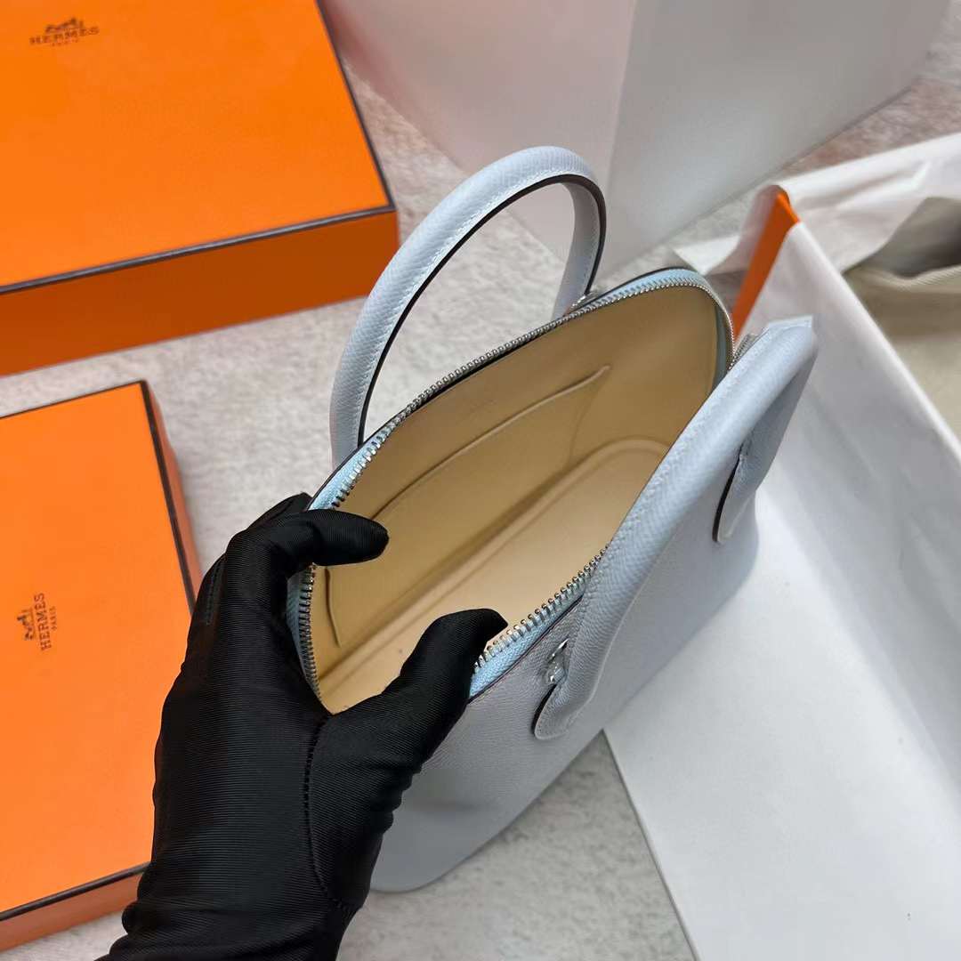 Hermès（爱马仕）Bolide 保龄球包 Epsom T0 雾蓝色 内拼 I2 奶油白 银扣 25cm 全手工蜡线缝制 Phw