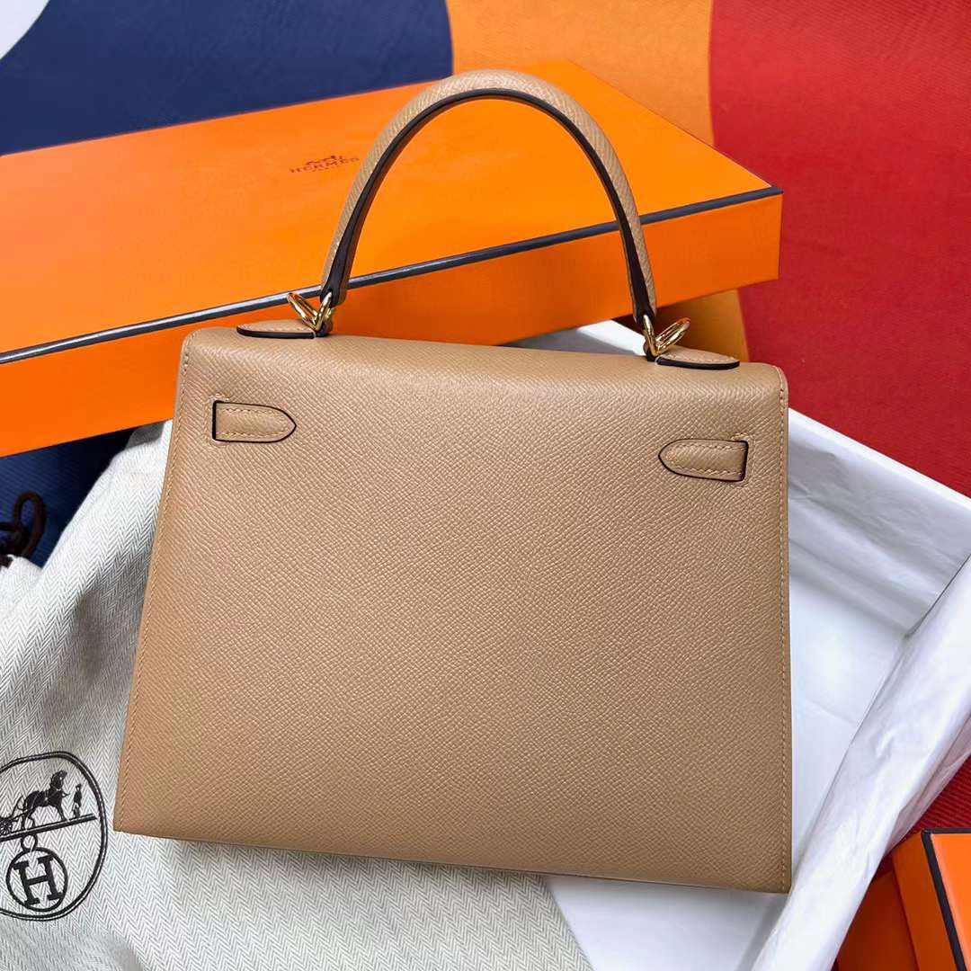 Hermès（爱马仕）Kelly 凯莉包 Epsom 0M 奶茶色 金扣 25cm 全手工蜡线缝制 Ghw