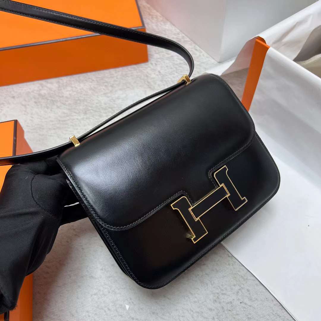 Hermès（爱马仕）Constance 空姐包 Boxcalf Ck89 黑色 珐琅扣 19cm 全手工蜡线缝制 Ghw