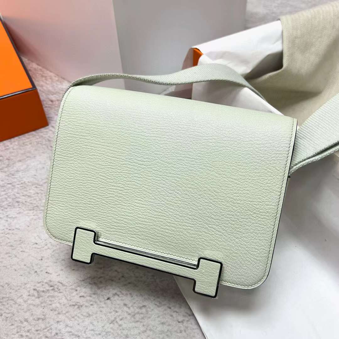 Hermès（爱马仕）Geta 木屐包 Chevre 进口山羊皮 0S 气泡绿 银扣 20cm 全手工蜡线缝制 Phw
