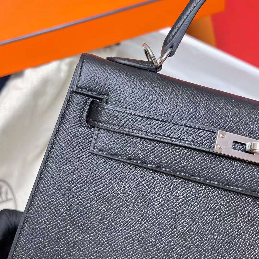 Hermès（爱马仕）Kelly 凯莉包 Epsom Ck89 黑色 银扣 25cm 全手工蜡线缝制 Phw