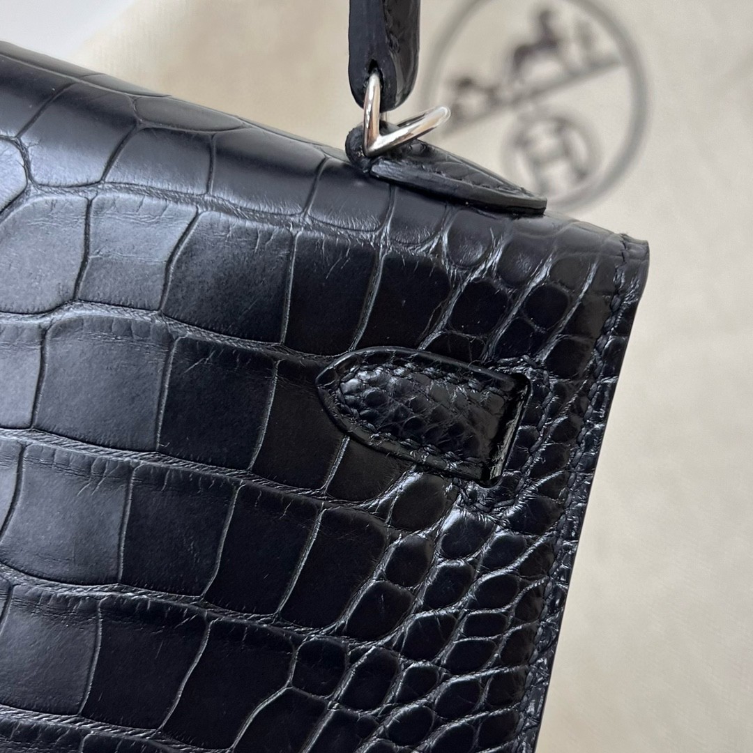 Hermès（爱马仕）Mini kelly ll alligator matte 雾面美洲鳄鱼皮 ck89 黑色 Noir 银扣 PHW 19cm 顶级手缝