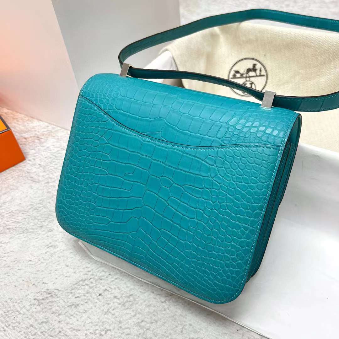 Hermès（爱马仕）Constance 空姐包 雾面美洲鳄鱼皮 Matte Alligator Crocodile 3z 圣西尔兰 银扣 24cm 全手工蜡线缝制 Phw