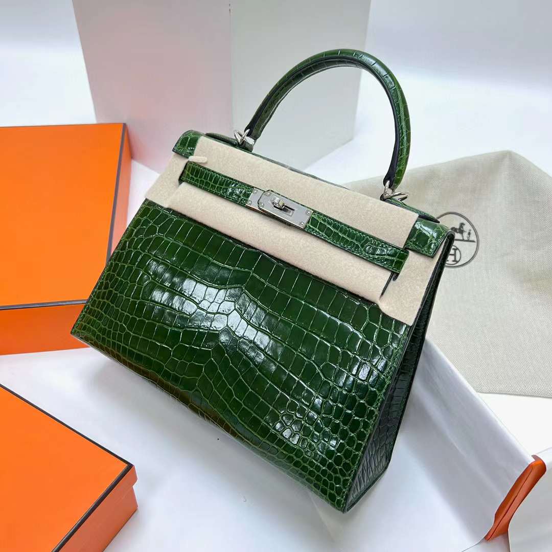 Hermès（爱马仕）Kelly 凯莉包 亮面尼罗鳄鱼皮 Shiny Nilo Crocodile 丛林绿 银扣 28cm 全手工蜡线缝制 Phw