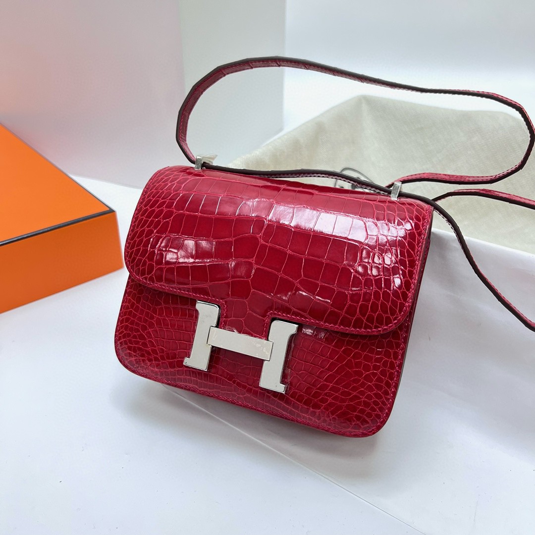 Hermès（爱马仕）Constance 空姐包 Alligator shiny 亮面美洲鳄鱼皮 ck95 法拉利红 Braise 银扣 PHW 18cm 顶级手缝