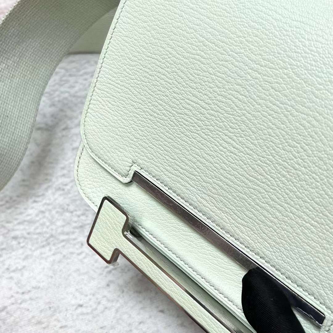 Hermès（爱马仕）Geta 木屐包 Chevre 进口山羊皮 0S 气泡绿 银扣 20cm 全手工蜡线缝制 Phw