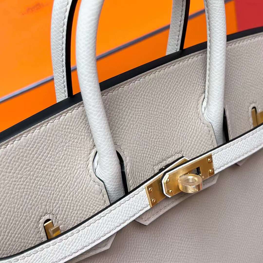 Hermès（爱马仕）Birkin 铂金包 Sellier Epsom S2 风衣灰 拼 ck10 奶昔白 拉丝金扣 25cm 全手工蜡线缝制 MPhw