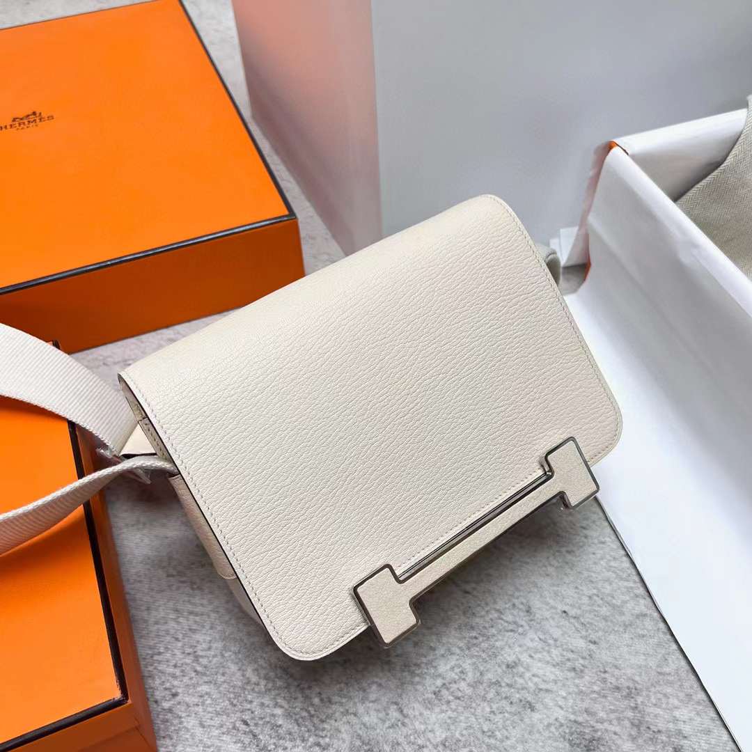 Hermès（爱马仕）Geta 木屐包 Chevre 进口山羊皮 I2 奶油白 银扣 20cm 全手工蜡线缝制 Phw
