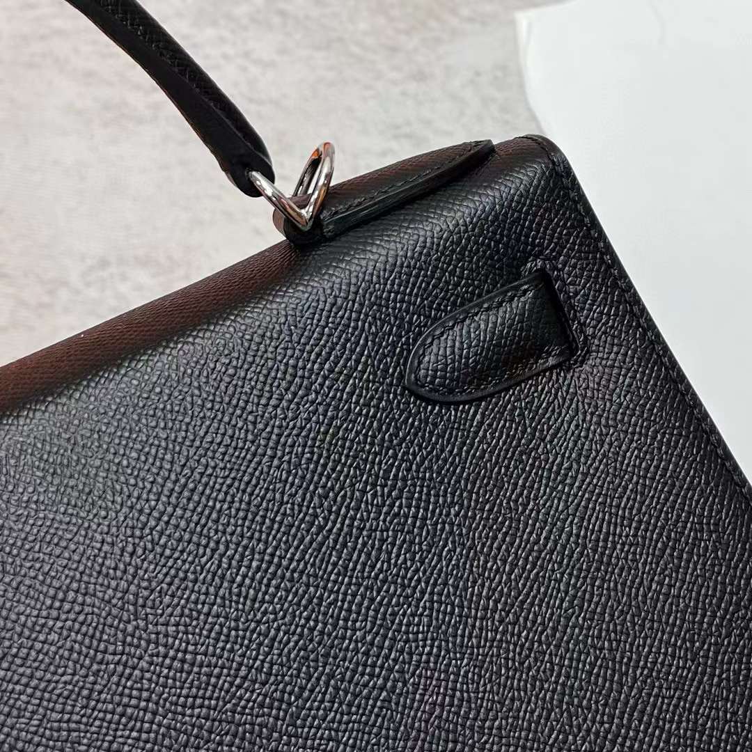 Hermès（爱马仕）Kelly 凯莉包 Epsom Ck89 黑色 银扣 28cm 全手工蜡线缝制 Ghw
