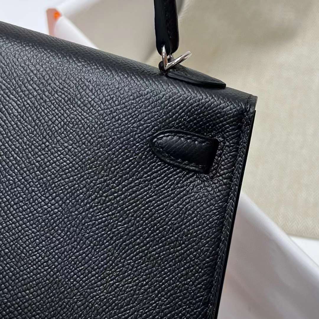 Hermès（爱马仕）Mini Kelly 迷你凯莉 Epsom Ck89 黑色 银扣 19cm 全手工蜡线缝制 Phw