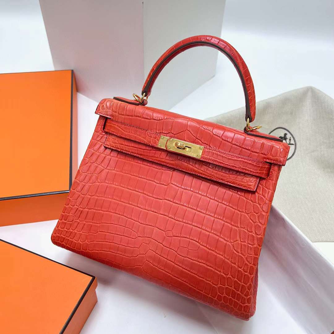 Hermès（爱马仕）Kelly 凯莉包 雾面尼罗鳄鱼 Matte Nilo Crocodile 9T 火焰橙 金扣 28cm 全手工蜡线缝制 Ghw