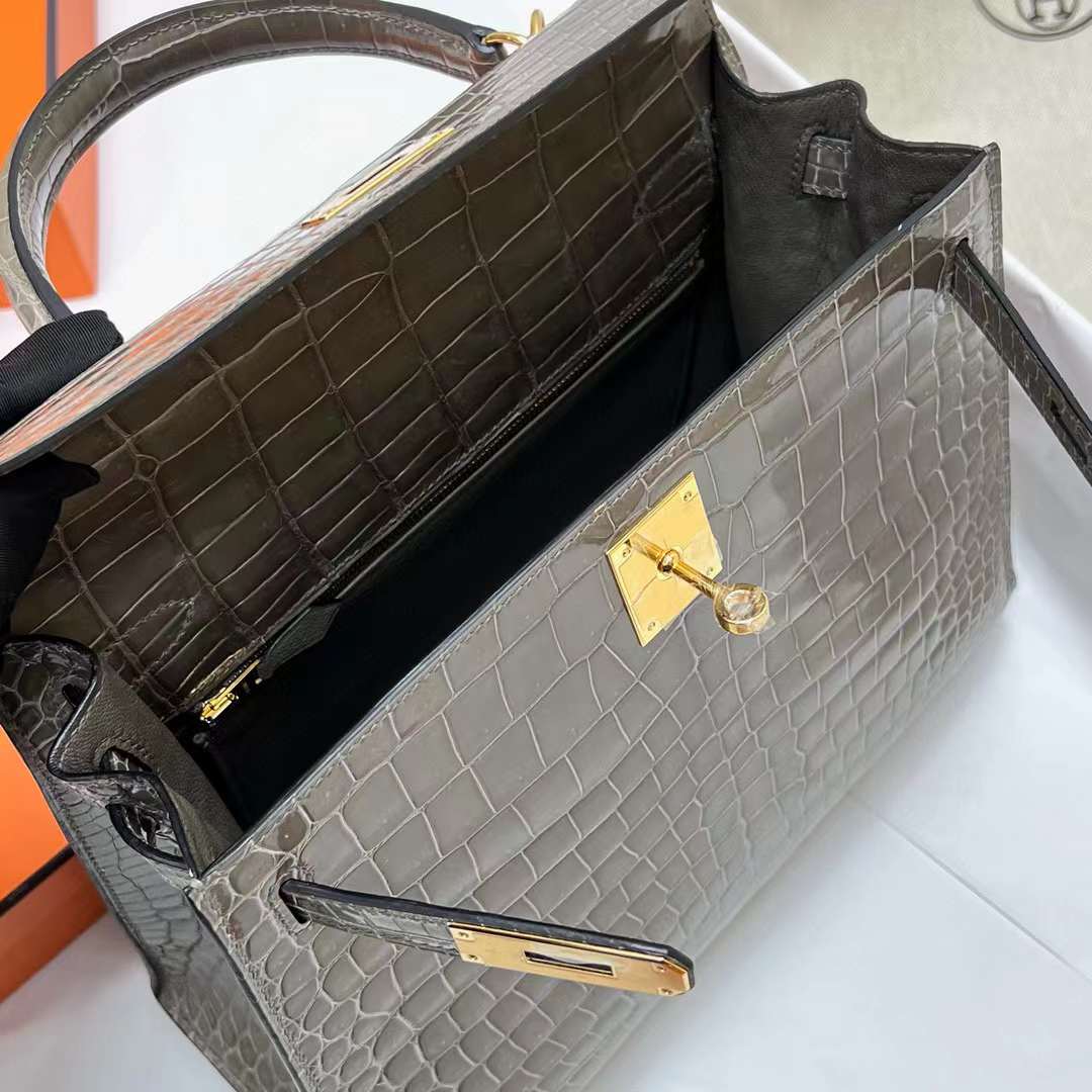 Hermès（爱马仕）Kelly 凯莉包 亮面倒v澳洲湾鳄 Shiny Porosus Crocodile Ck81 斑鸠灰 金扣 28cm 全手工蜡线缝制 Ghw