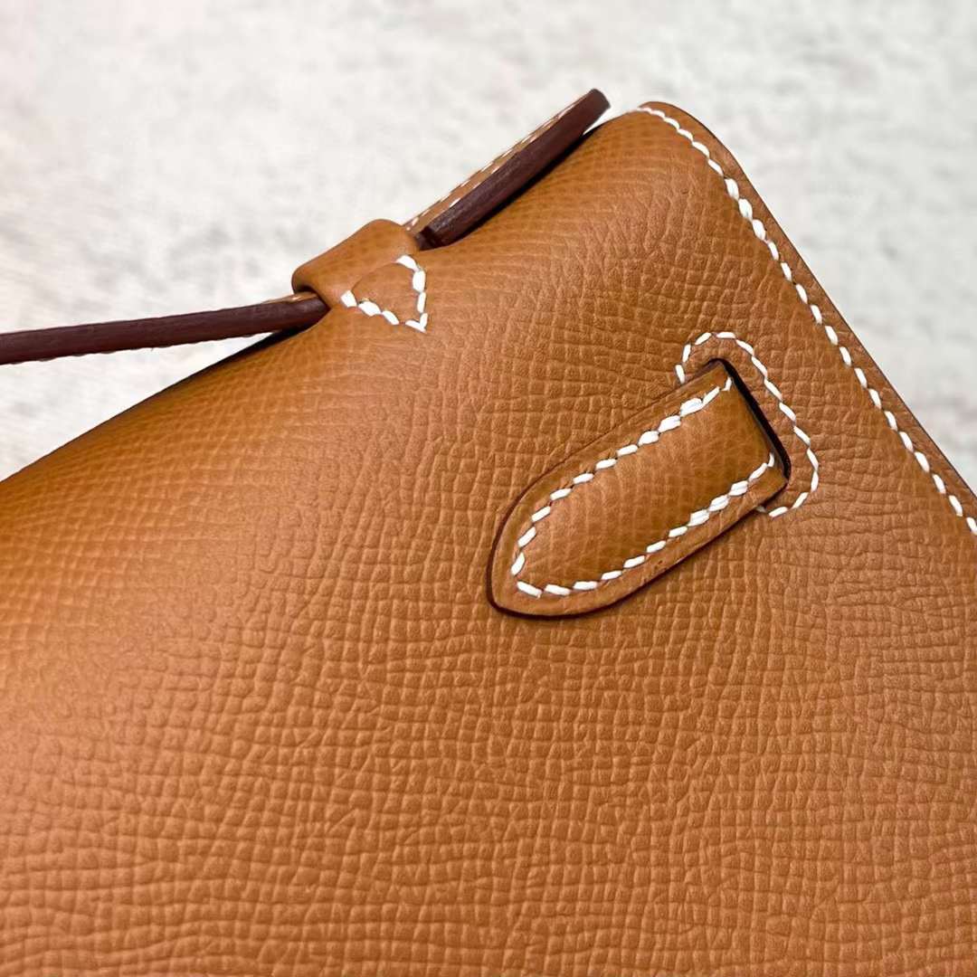 Hermès（爱马仕）Mini Kelly Pochette Epsom Ck37 金棕色 金扣 22cm 全手工蜡线缝制 Ghw