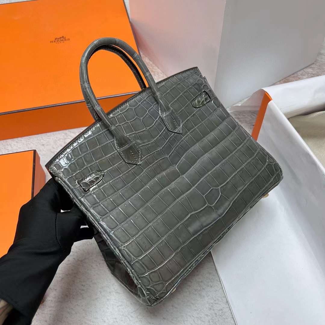 Hermès（爱马仕）Birkin 铂金包 亮面尼罗鳄鱼 Shiny Nilo Crocodile 8F 锡器灰 金扣 25cm 全手工蜡线缝制 Ghw