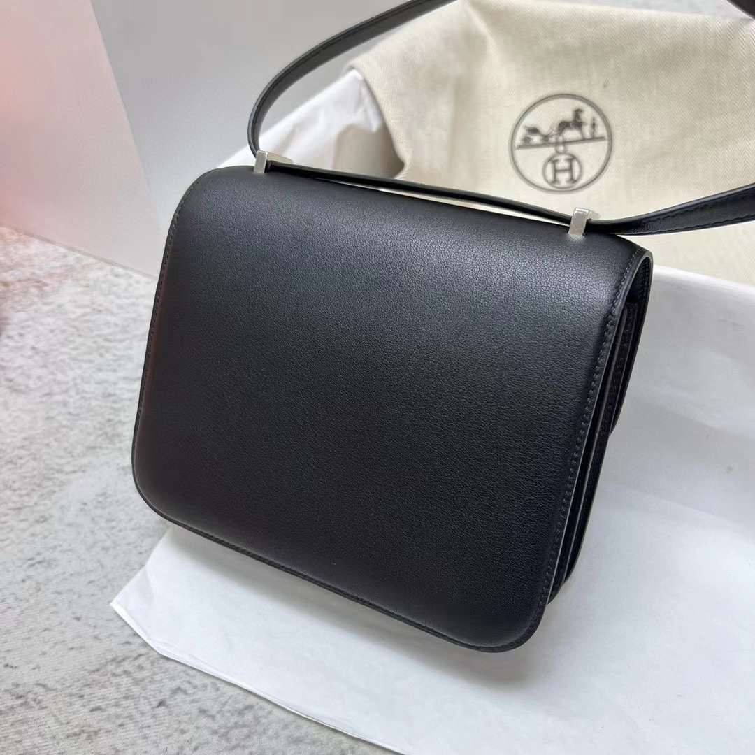 Hermès（爱马仕）Constance 空姐包 Swift Ck89 黑色 蜥蜴扣 19cm 全手工蜡线缝制 Phw