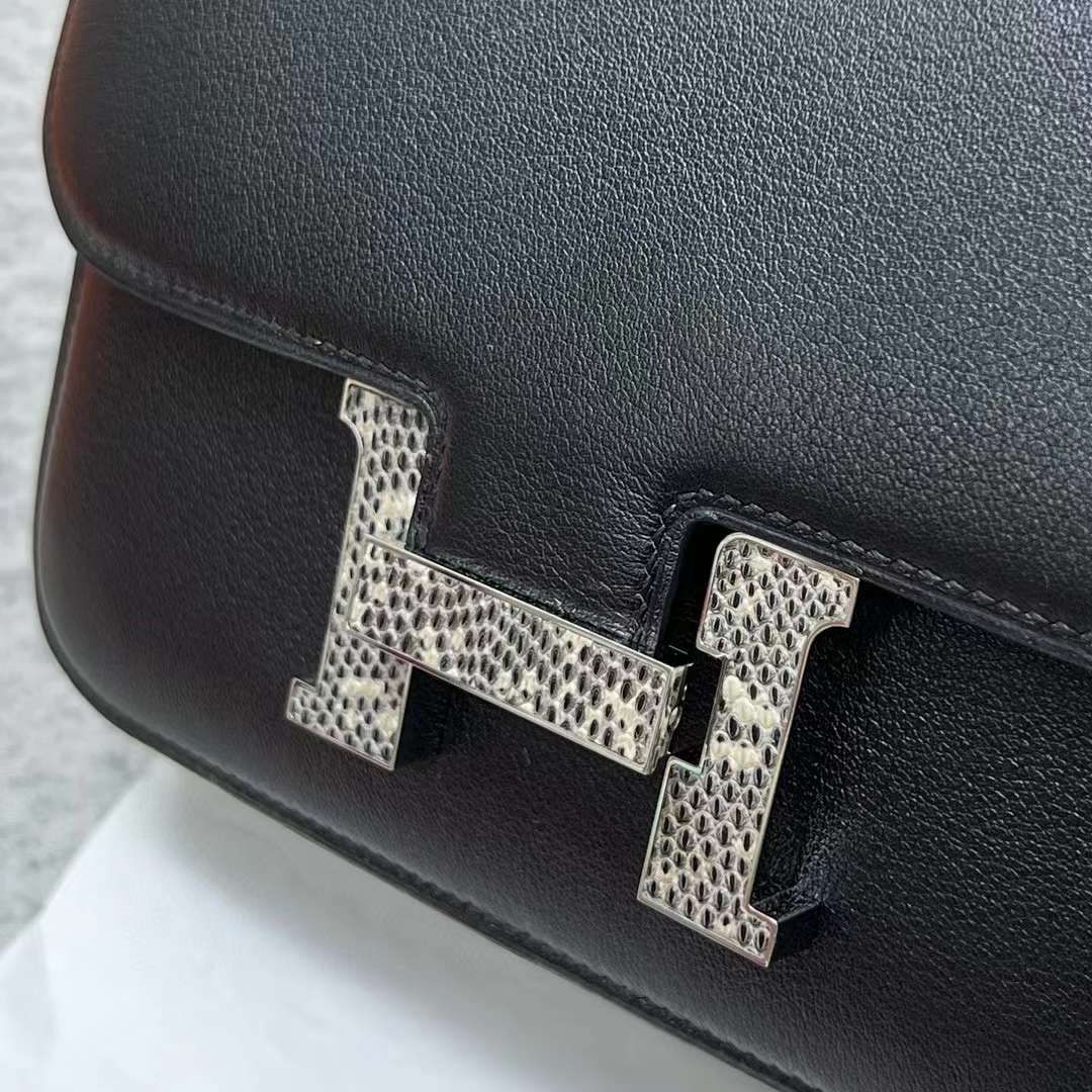 Hermès（爱马仕）Constance 空姐包 Swift Ck89 黑色 蜥蜴扣 19cm 全手工蜡线缝制 Phw
