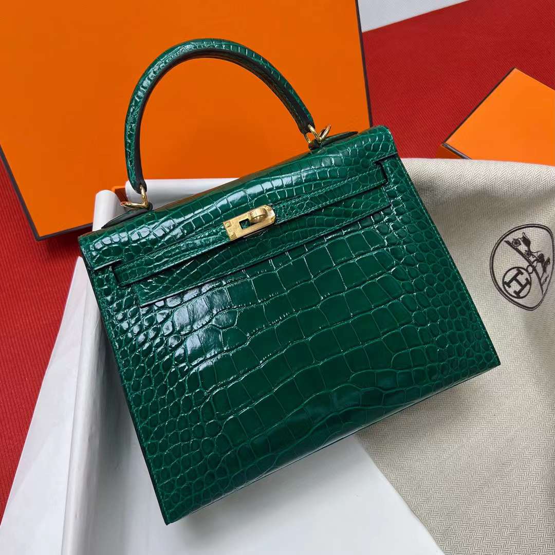 Hermès（爱马仕）Kelly 凯莉包 亮面美洲鳄鱼皮 Shiny Alligator Crocodile 6Q 翡翠绿 金扣 25cm 全手工蜡线缝制 Ghw