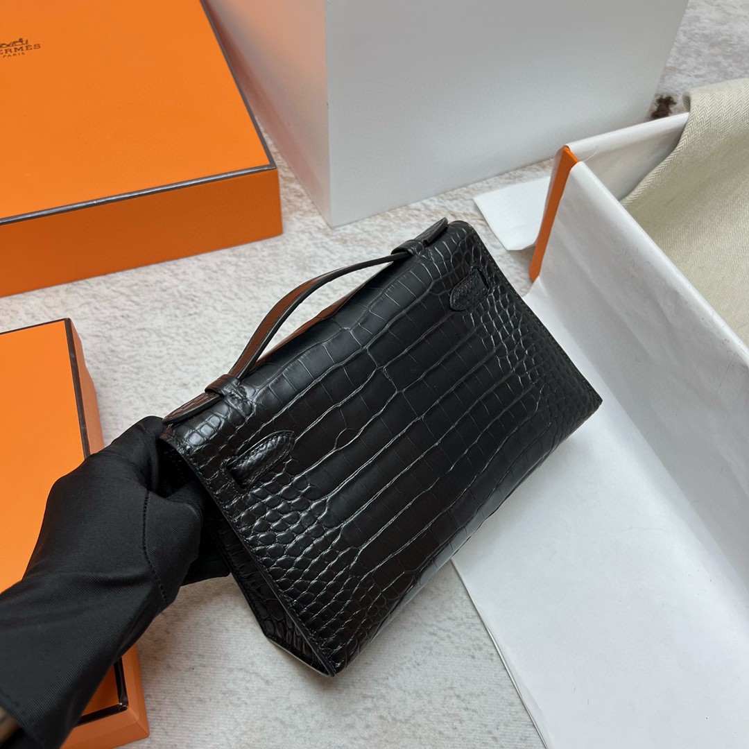 Hermès（爱马仕）Mini pochette Alligator matt 雾面鳄鱼皮 ck89 黑色 Noir 金扣 GHW 22cm 手拿包