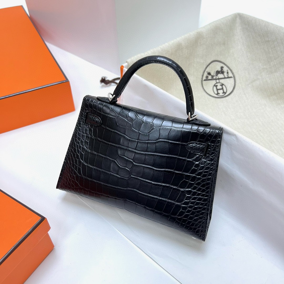 Hermès（爱马仕）Mini kelly ll alligator matte 雾面美洲鳄鱼皮 ck89 黑色 Noir 银扣 PHW 19cm 顶级手缝