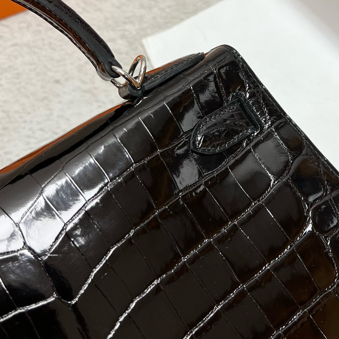 Hermès（爱马仕）Kelly 凯莉包 Crocodile shiny 亮面鳄鱼 ck89 黑色 Noir 银扣 Phw 28cm 顶级手缝