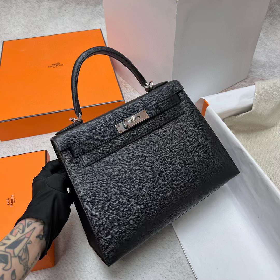 Hermès（爱马仕）Kelly 凯莉包 Epsom Ck89 黑色 银扣 28cm 全手工蜡线缝制 Ghw