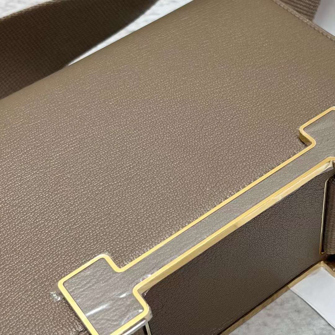 Hermès（爱马仕）Geta 木屐包 Chevre 进口山羊皮 Ck18 大象灰 金扣 20cm 全手工蜡线缝制 Ghw