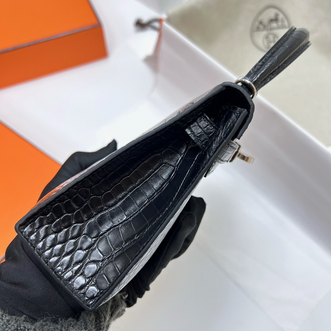 Hermès（爱马仕）Mini kelly ll alligator matte 雾面美洲鳄鱼皮 ck89 黑色 Noir 银扣 PHW 19cm 顶级手缝
