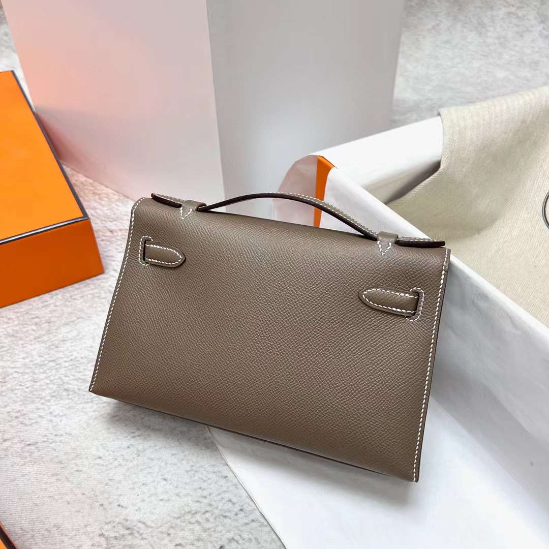 Hermès（爱马仕）Mini Kelly Pochette Epsom Ck18 大象灰 金扣 22cm 全手工蜡线缝制 Ghw