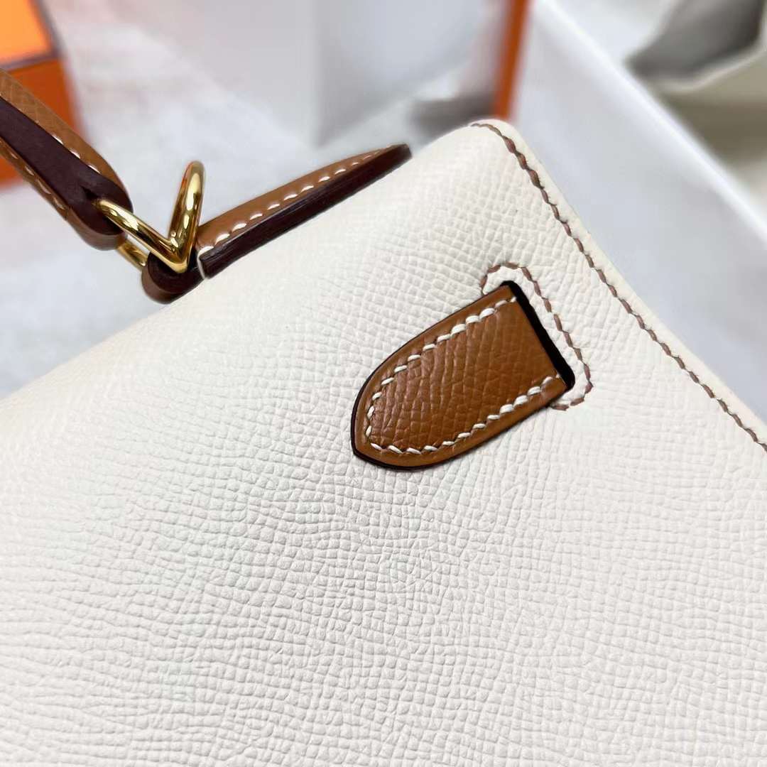 Hermès（爱马仕）Kelly 凯莉包 Epsom Ck10 奶昔白 拼 Ck37 金棕色 金扣 28cm 全手工蜡线缝制 Ghw