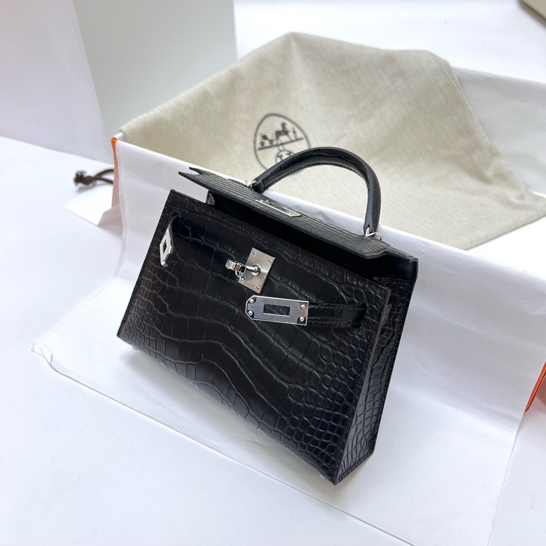 Hermès（爱马仕）Mini kelly ll alligator matte 雾面美洲鳄鱼皮 ck89 黑色 Noir 银扣 PHW 19cm 顶级手缝
