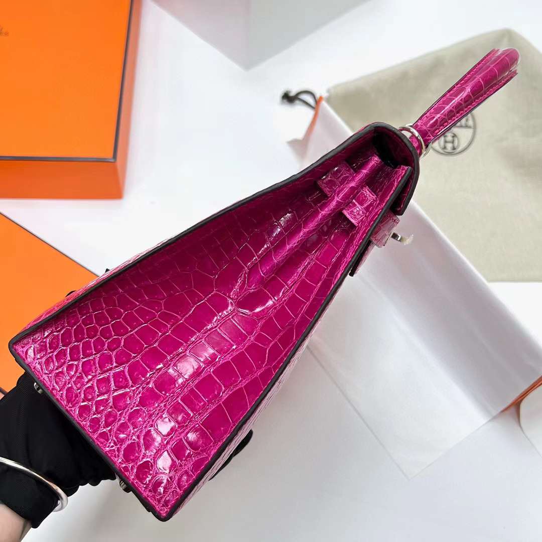 Hermès（爱马仕）Kelly 凯莉包 亮面倒v澳洲湾鳄 Shiny Porosus Crocodile E5 桃红色 银扣 28cm 全手工蜡线缝制 Phw