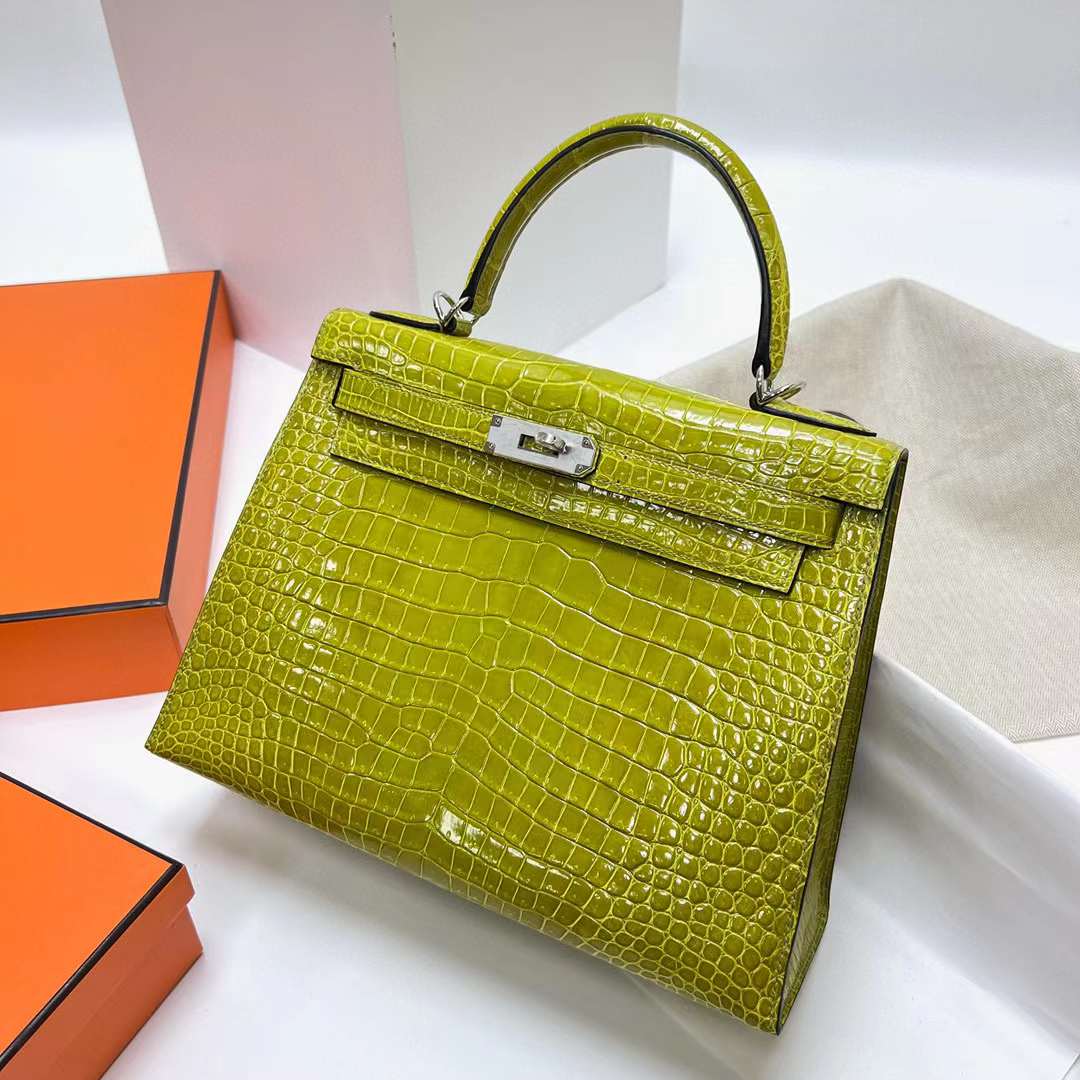 Hermès（爱马仕）Kelly 凯莉包 亮面倒v澳洲湾鳄 Shiny Porosus Crocodile 6W 奇异果绿 银扣 28cm 全手工蜡线缝制 Phw