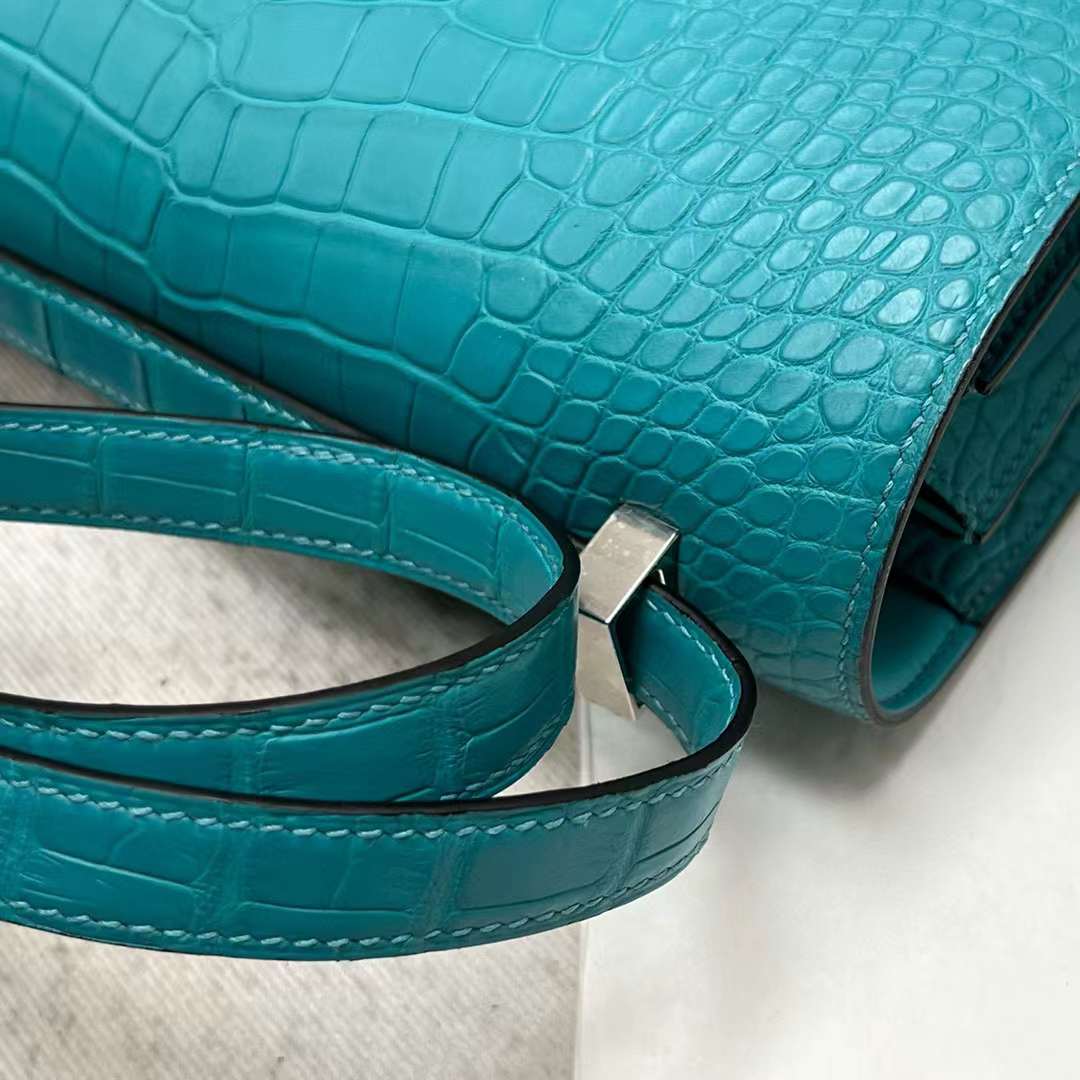 Hermès（爱马仕）Constance 空姐包 雾面美洲鳄鱼皮 Matte Alligator Crocodile 3z 圣西尔兰 银扣 24cm 全手工蜡线缝制 Phw