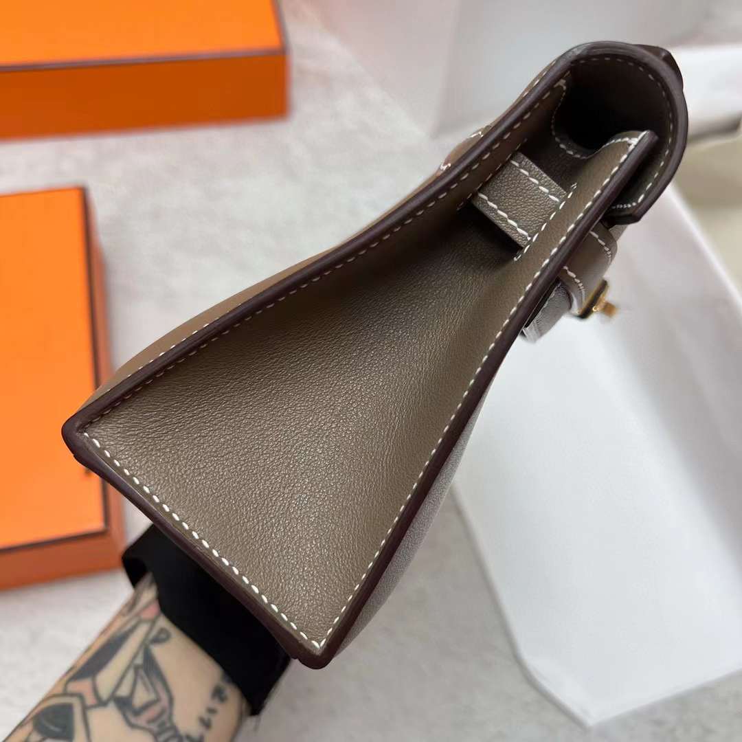 Hermès（爱马仕）Mini Kelly Pochette Swift Ck18 大象灰 金扣 22cm 全手工蜡线缝制 Ghw