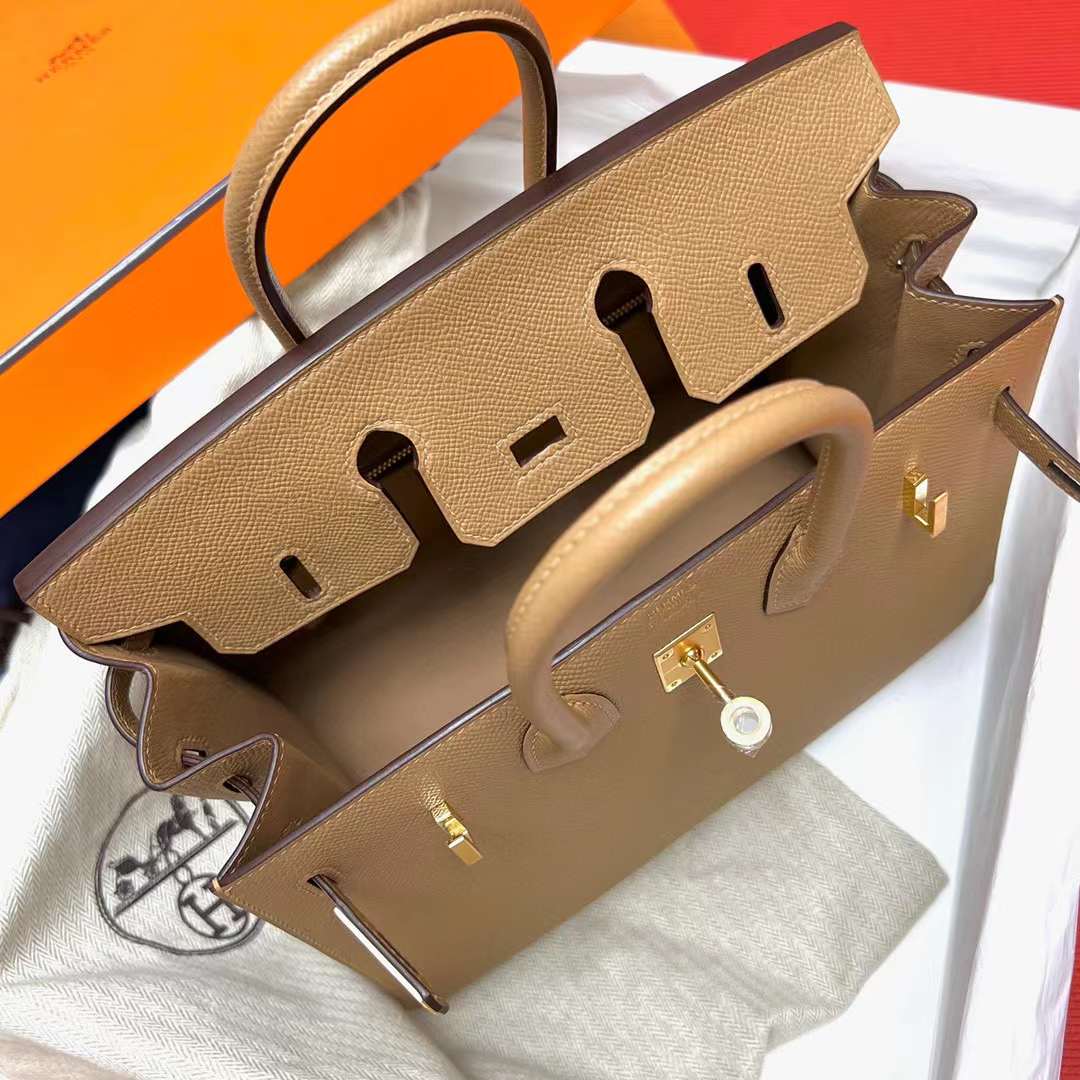 Hermès（爱马仕）Birkin 铂金包 Sellier Epsom 0M 奶茶色 金扣 25cm 全手工蜡线缝制 Ghw