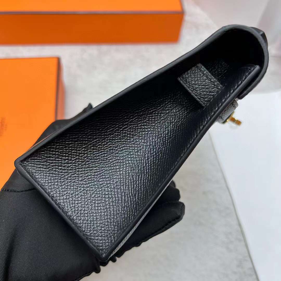 Hermès（爱马仕）Mini Kelly Pochette Epsom Ck89 黑色 金扣 22cm 全手工蜡线缝制 Ghw