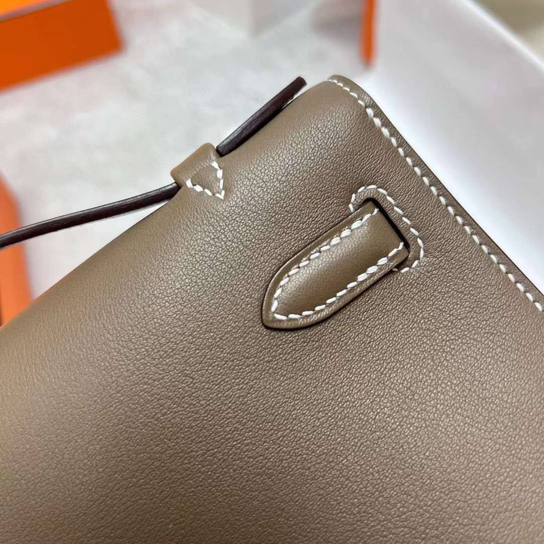 Hermès（爱马仕）Mini Kelly Pochette Swift Ck18 大象灰 金扣 22cm 全手工蜡线缝制 Ghw