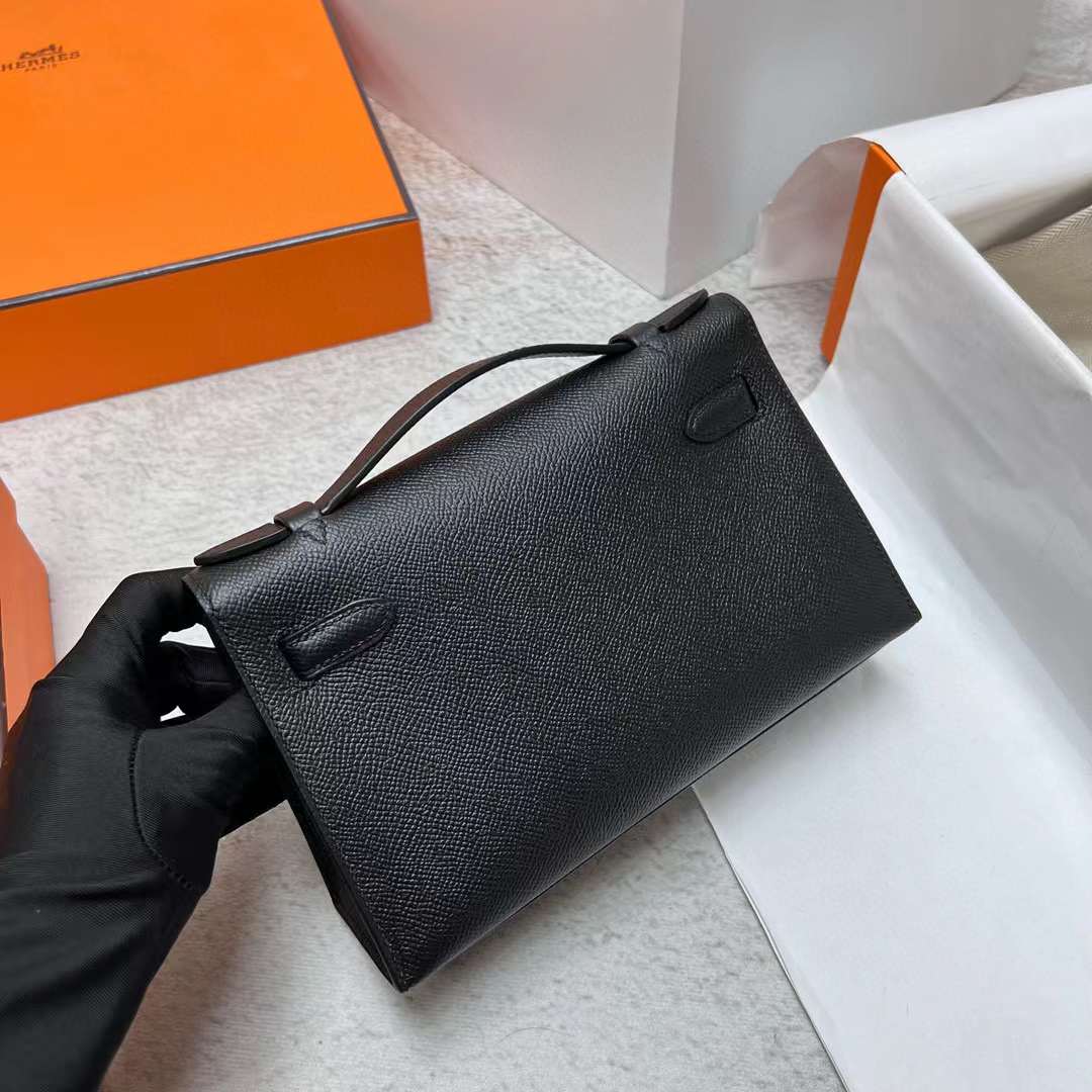 Hermès（爱马仕）Mini Kelly Pochette Epsom Ck89 黑色 金扣 22cm 全手工蜡线缝制 Ghw