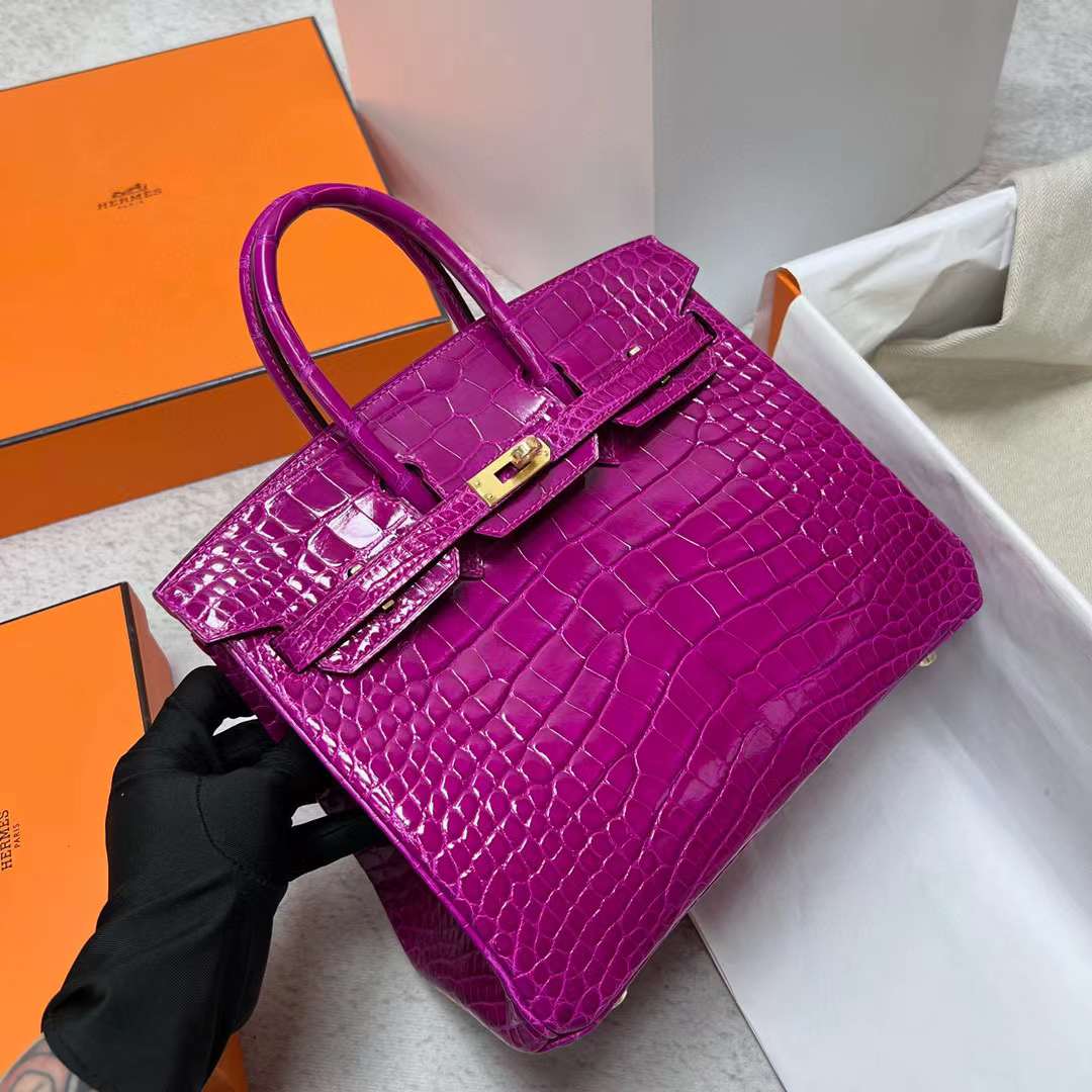 Hermès（爱马仕）Birkin 铂金包 亮面美洲鳄鱼皮 J5 天方夜谭粉紫 金扣 25cm 全手工蜡线缝制 Ghw